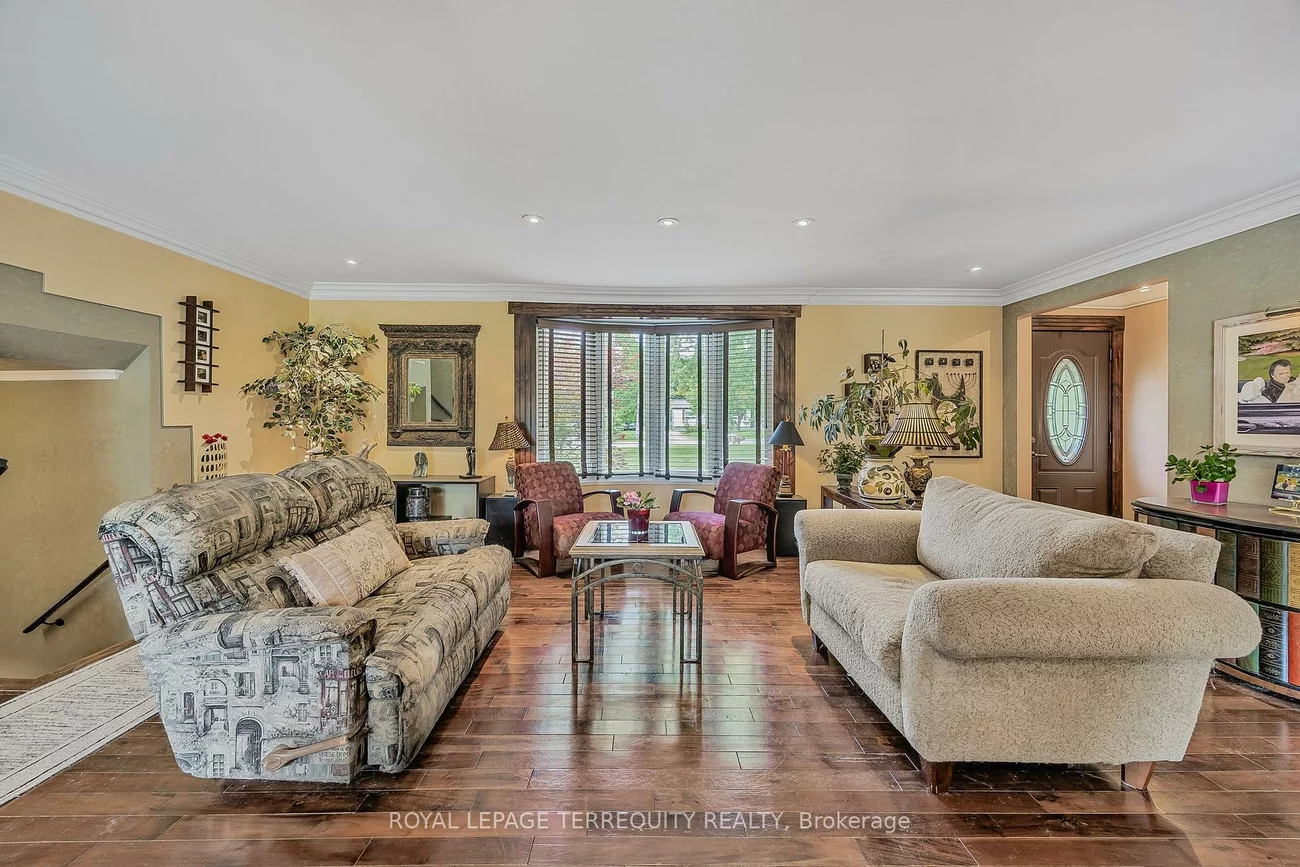 2211, Mildred, Alcona, Innisfil