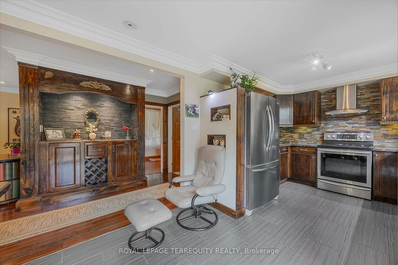 2211, Mildred, Alcona, Innisfil