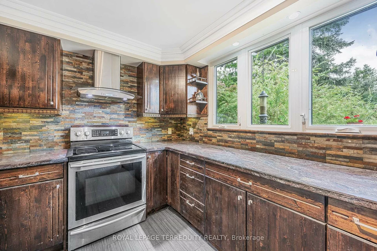 2211, Mildred, Alcona, Innisfil