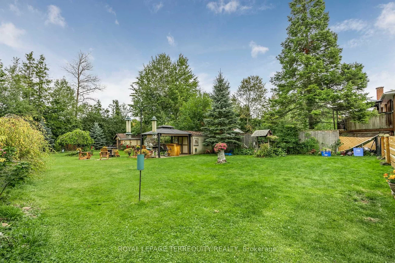 2211, Mildred, Alcona, Innisfil