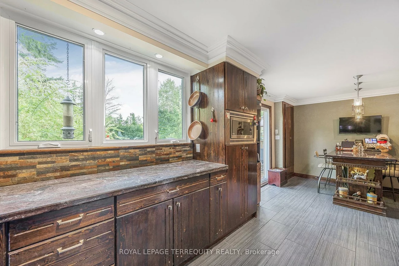 2211, Mildred, Alcona, Innisfil