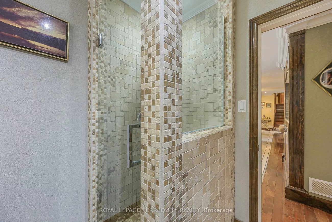 2211, Mildred, Alcona, Innisfil