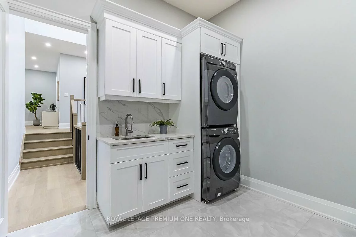 225, Sunnybrae, Stroud, Innisfil