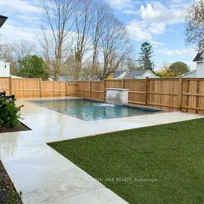 225, Sunnybrae, Stroud, Innisfil