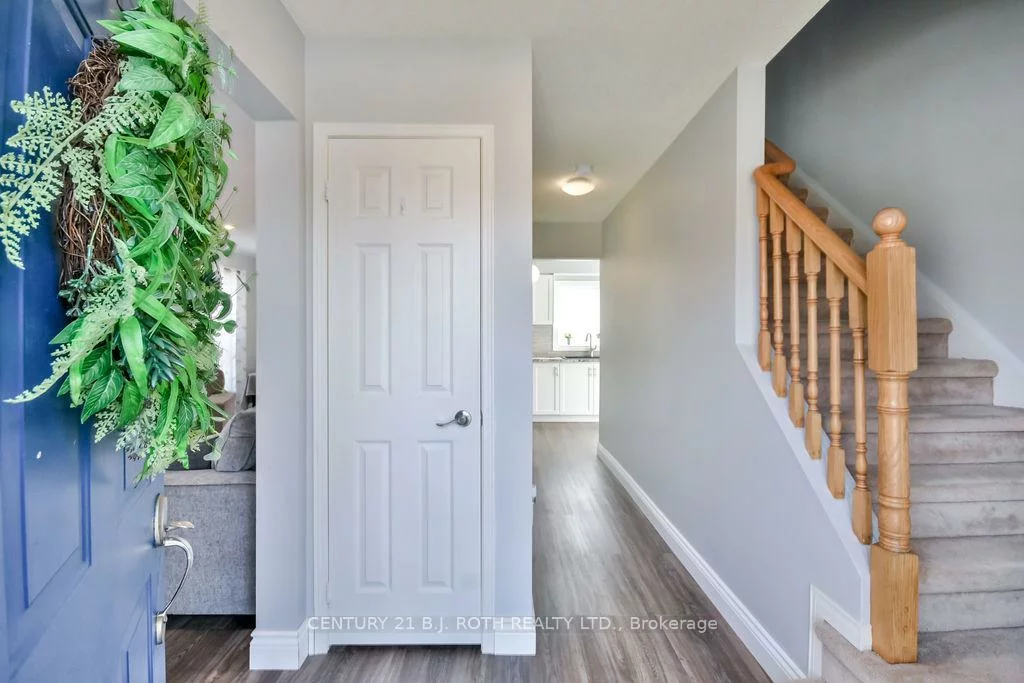 695, Candaras, Alcona, Innisfil
