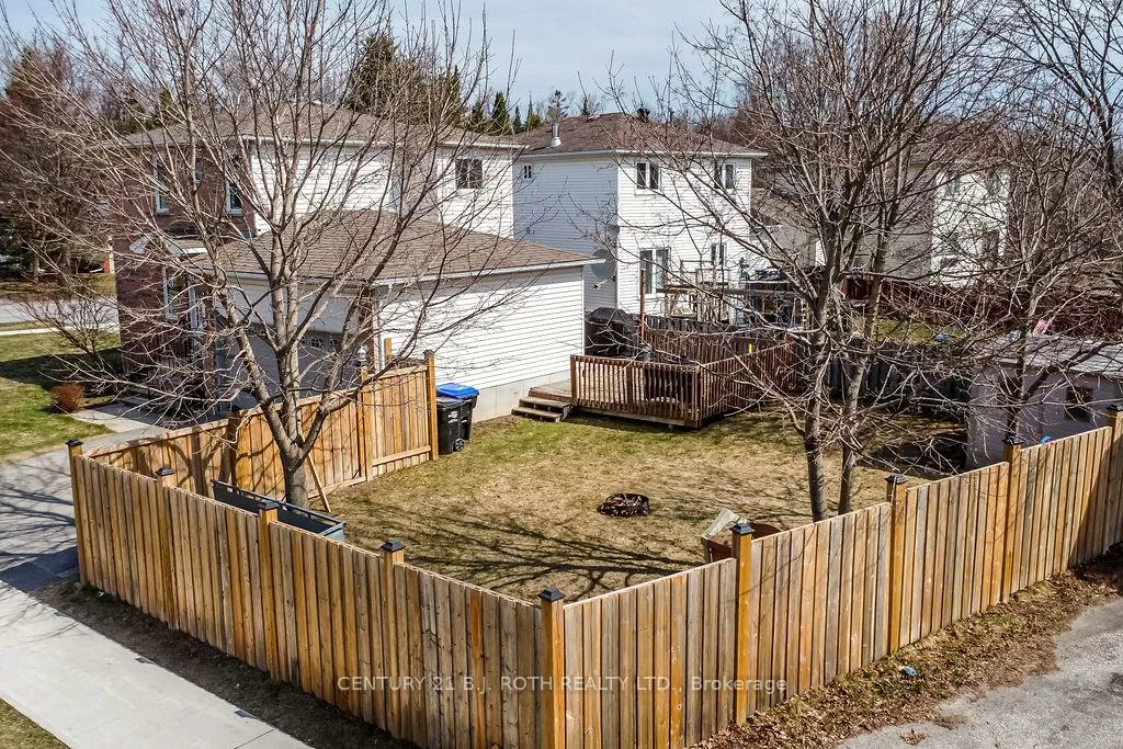 695, Candaras, Alcona, Innisfil