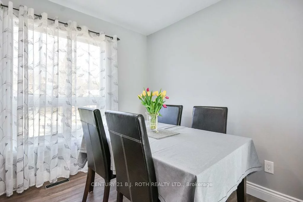 695, Candaras, Alcona, Innisfil