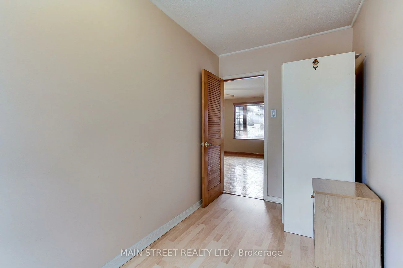 690, Hastings, Alcona, Innisfil