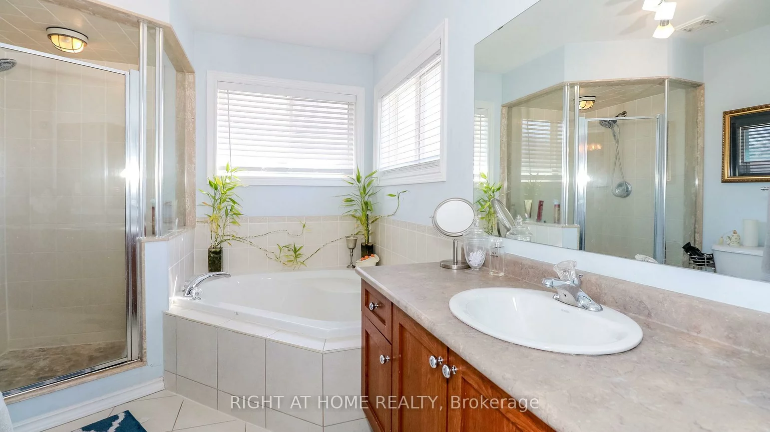 2072, Wilson, Alcona, Innisfil