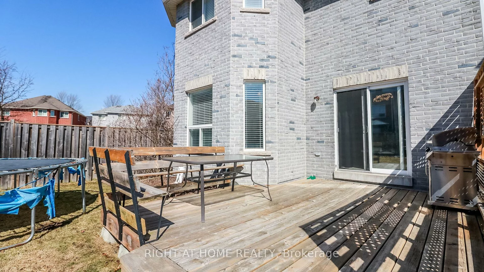 2072, Wilson, Alcona, Innisfil