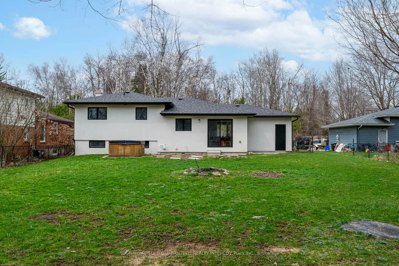 2031, Saint Paul, Alcona, Innisfil