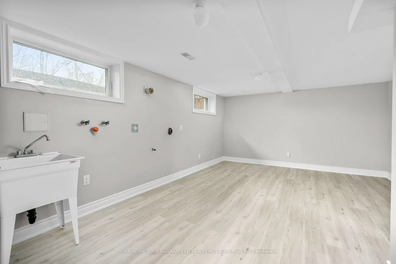2031, Saint Paul, Alcona, Innisfil
