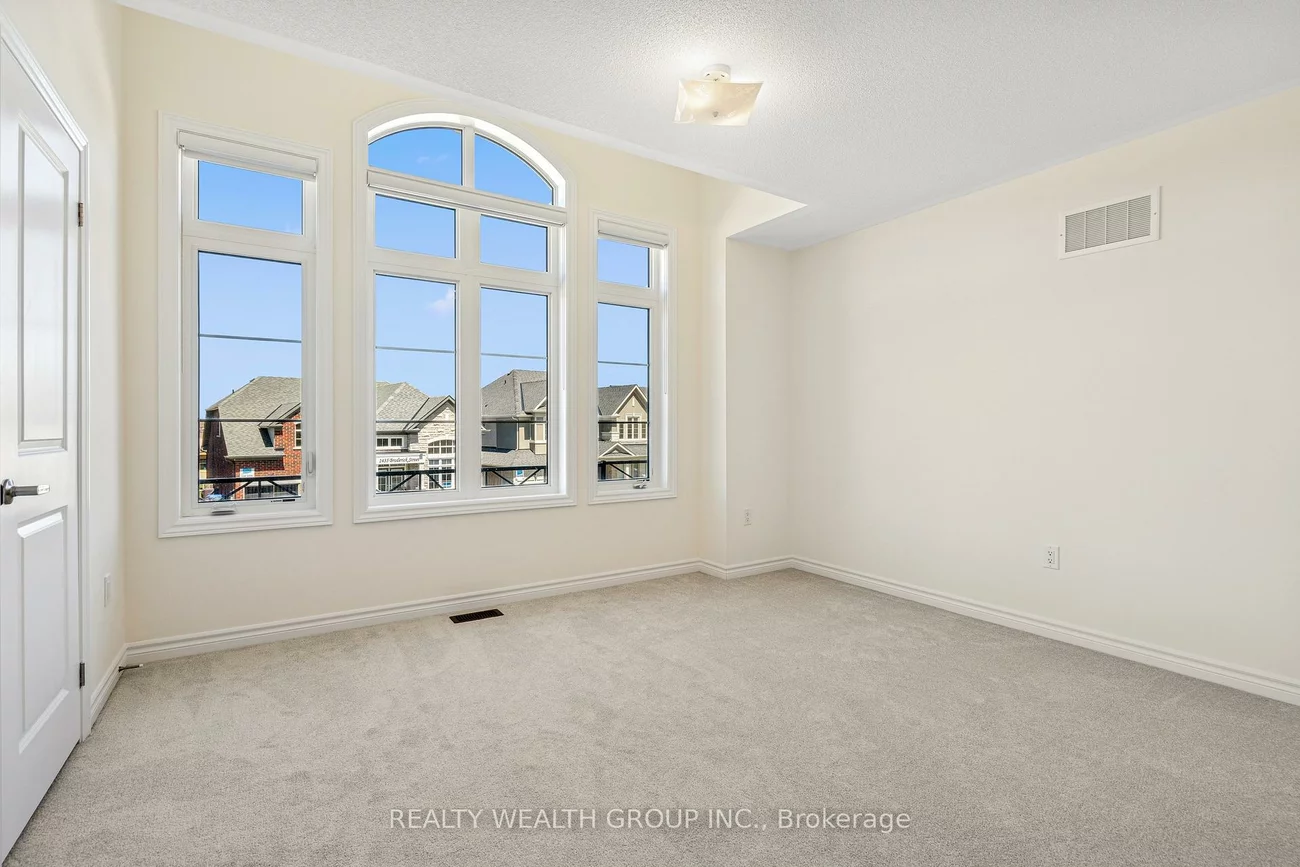 1422, Broderick, Alcona, Innisfil