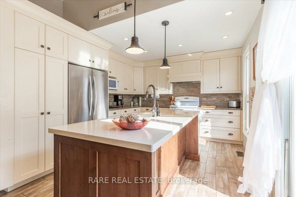 2263, 25th, Alcona, Innisfil