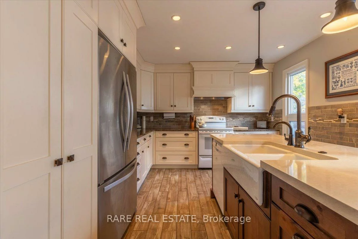 2263, 25th, Alcona, Innisfil