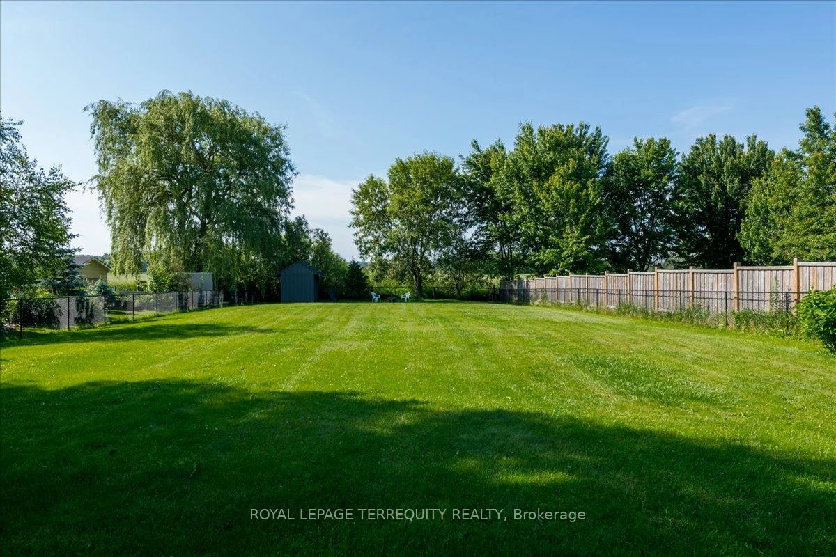 2610, Lawrence, Stroud, Innisfil
