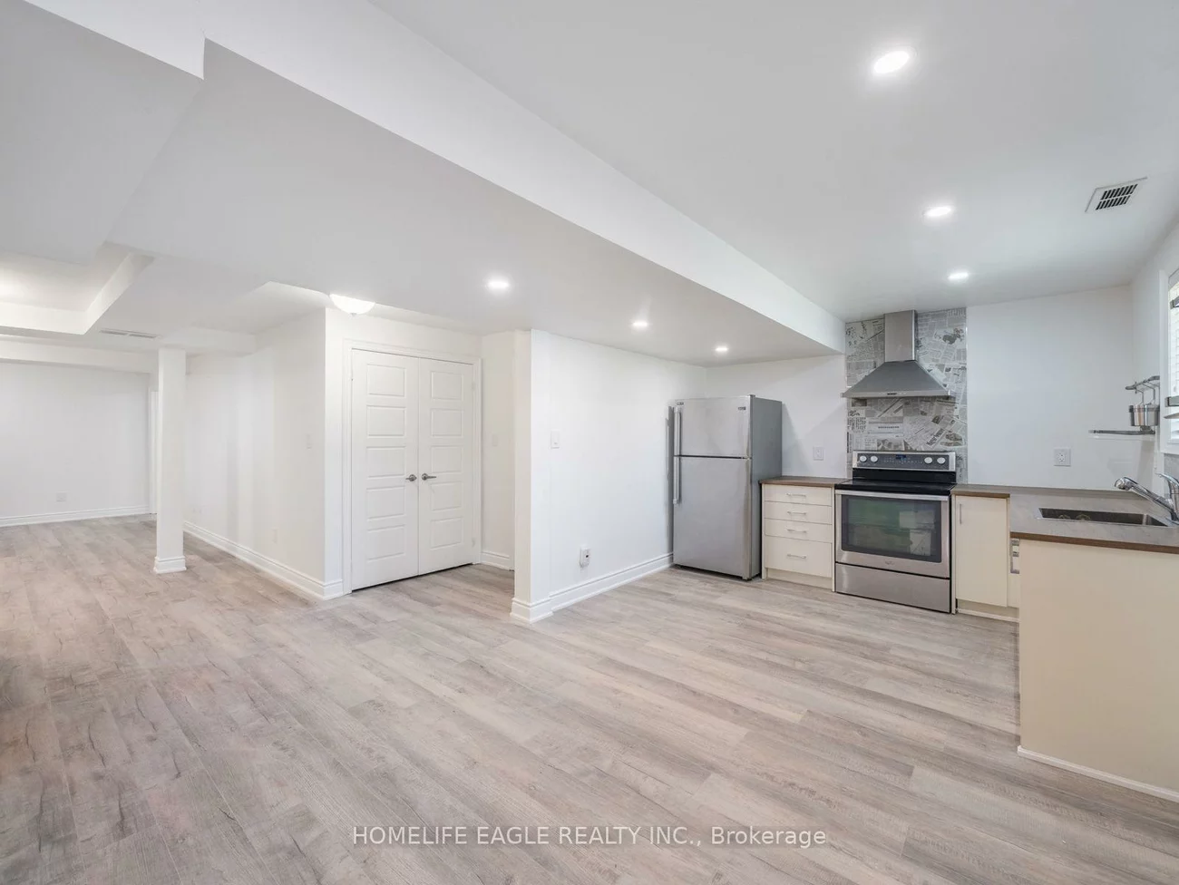 2049, Kate, Alcona, Innisfil