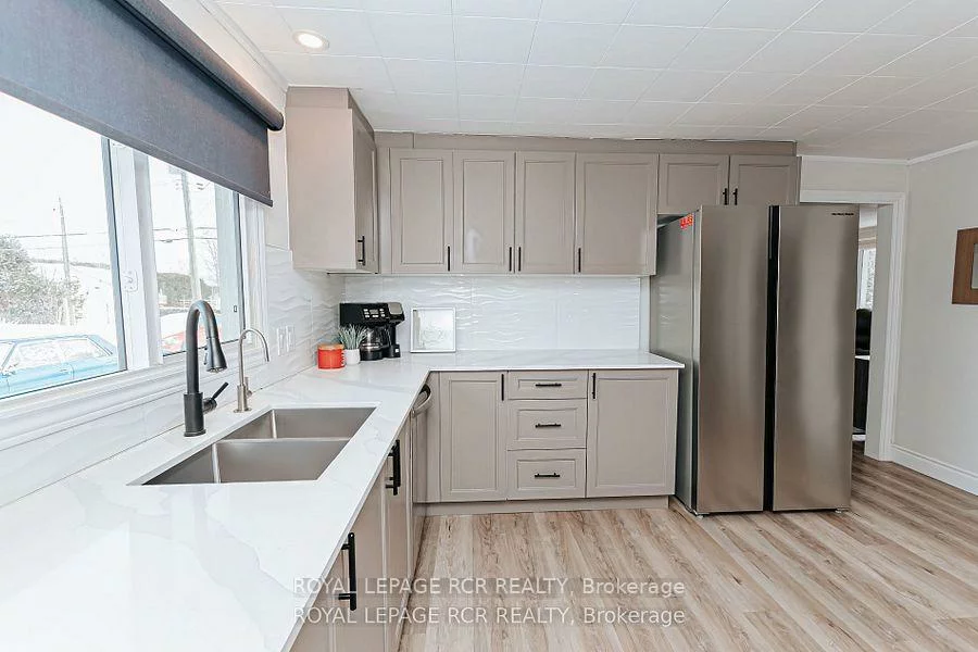 1526, Houston, Rural Innisfil, Innisfil