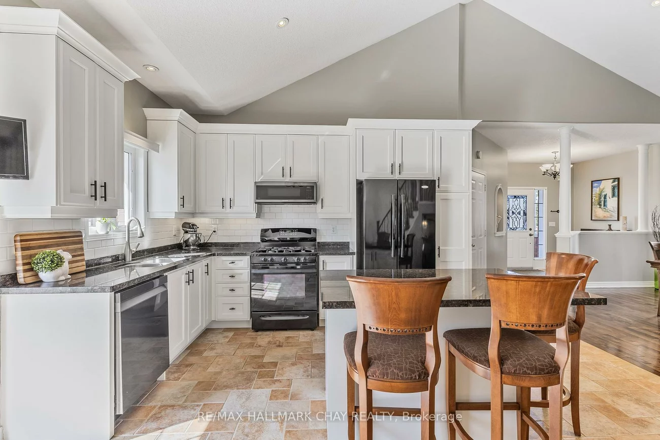 1143, Booth, Alcona, Innisfil
