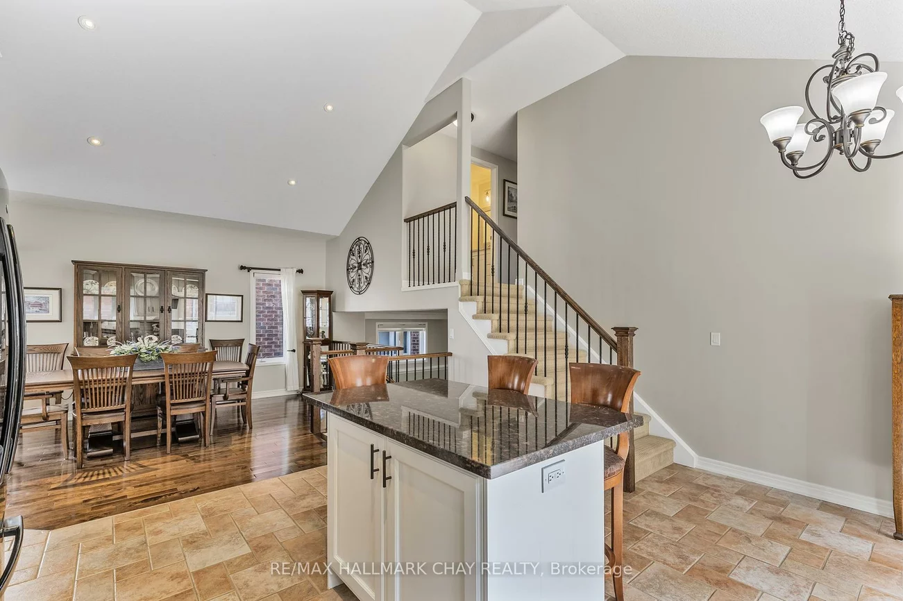 1143, Booth, Alcona, Innisfil