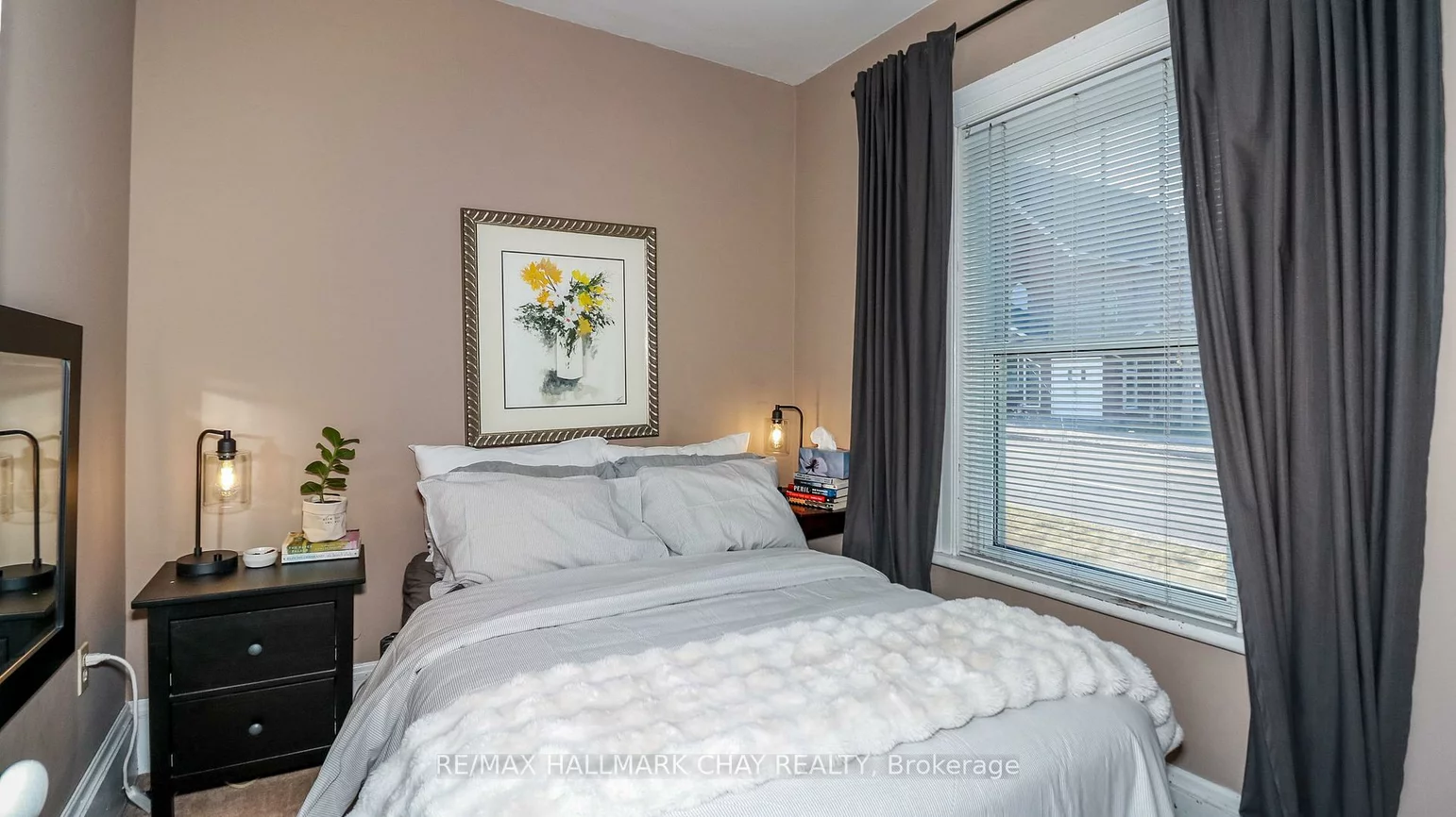2223, Victoria, Stroud, Innisfil
