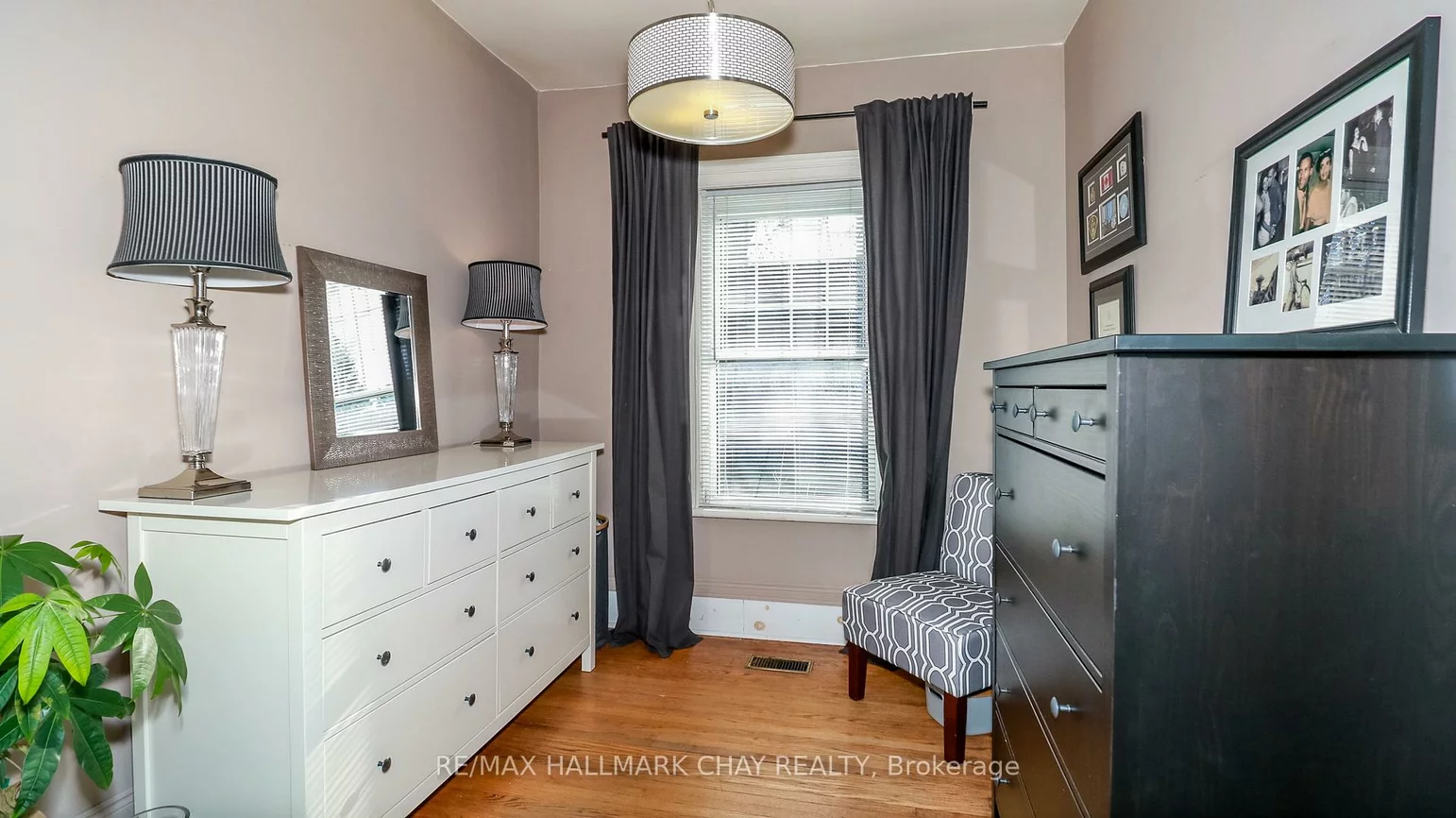 2223, Victoria, Stroud, Innisfil