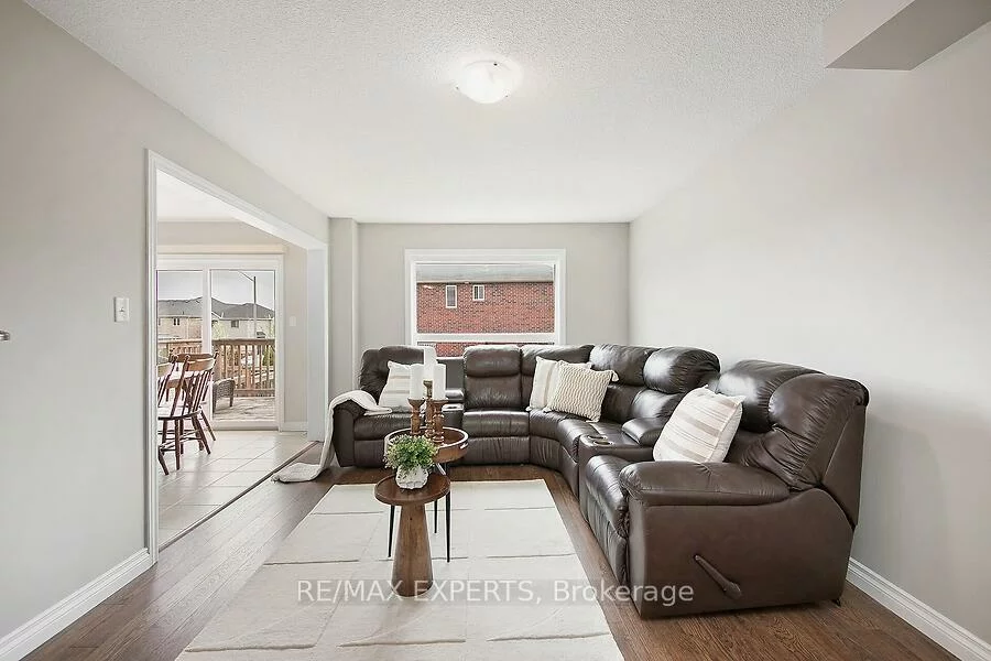 2104, Galloway, Alcona, Innisfil