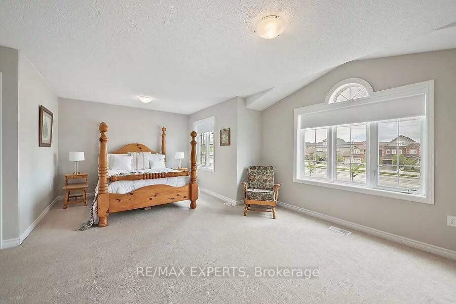 2104, Galloway, Alcona, Innisfil