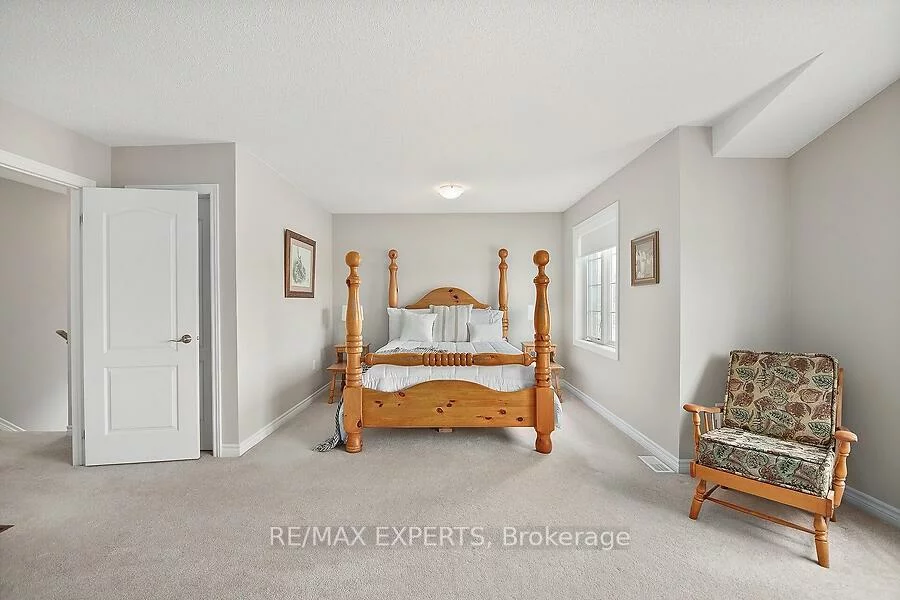 2104, Galloway, Alcona, Innisfil