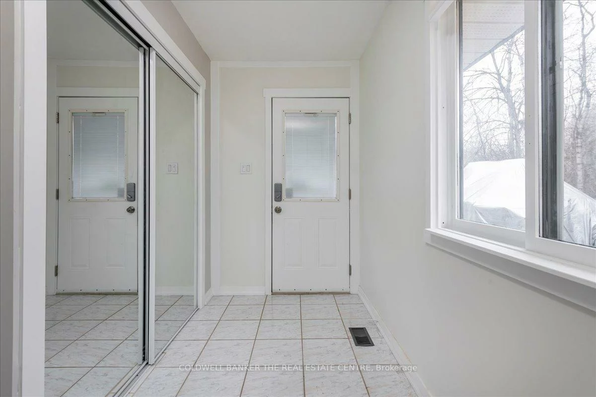 1121, Ferrier, Lefroy, Innisfil