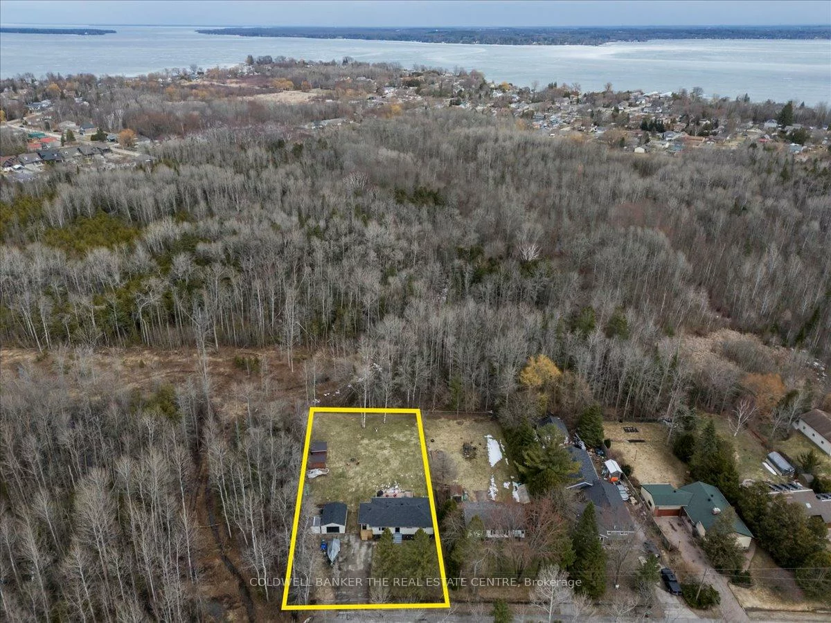 1121, Ferrier, Lefroy, Innisfil