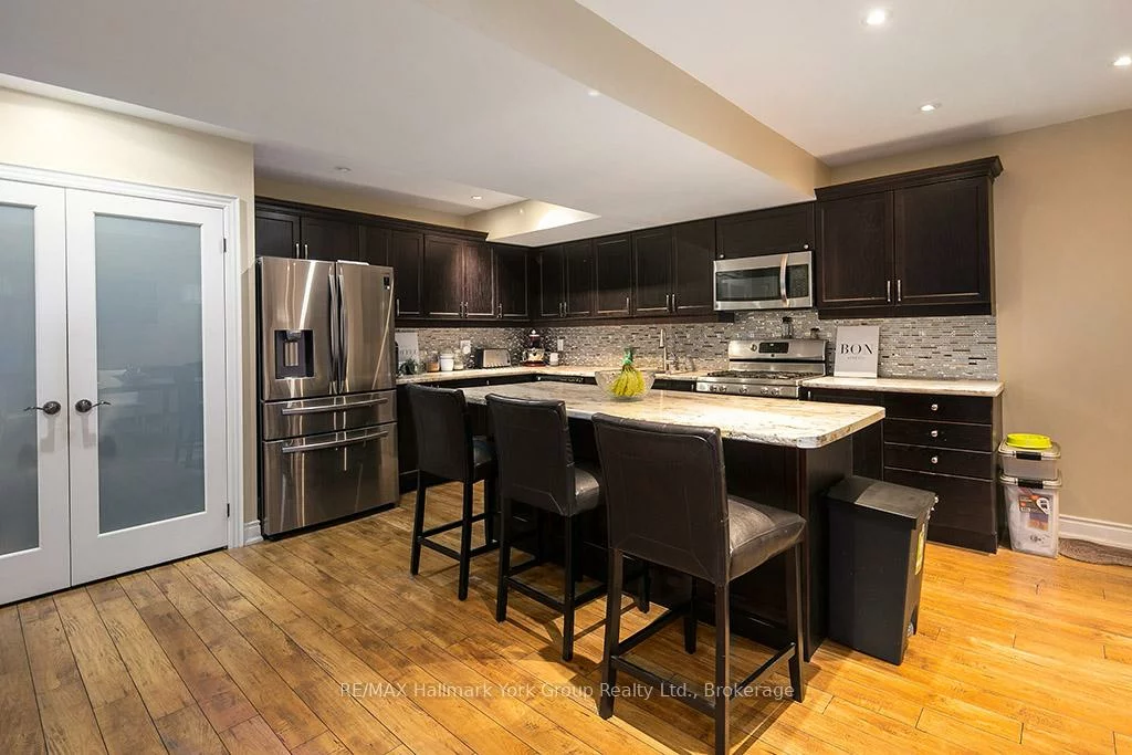 1166, Gina, Alcona, Innisfil