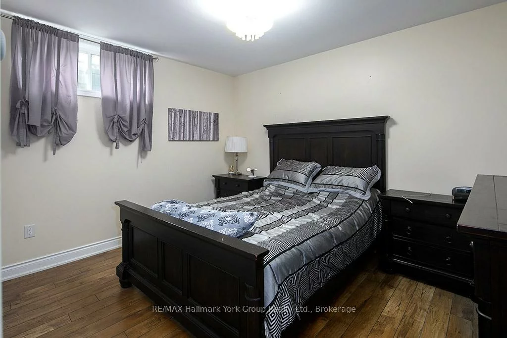 1166, Gina, Alcona, Innisfil