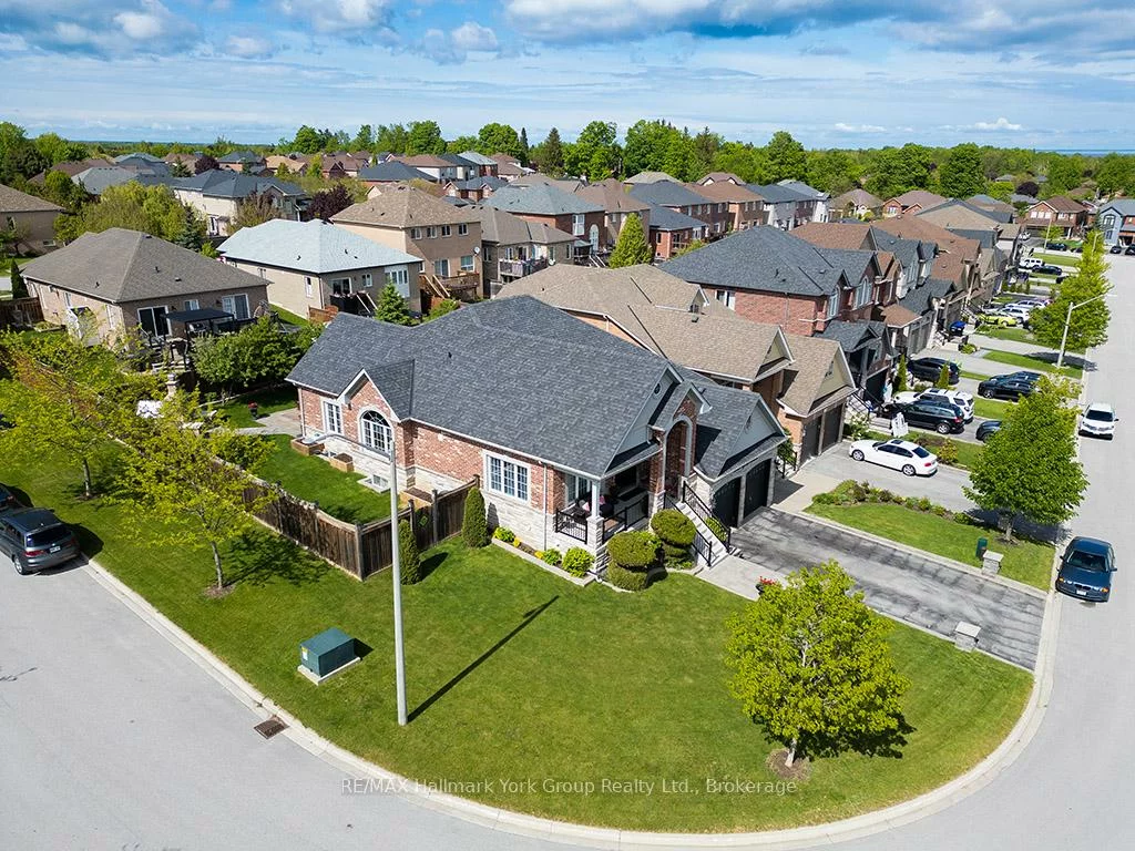 1166, Gina, Alcona, Innisfil