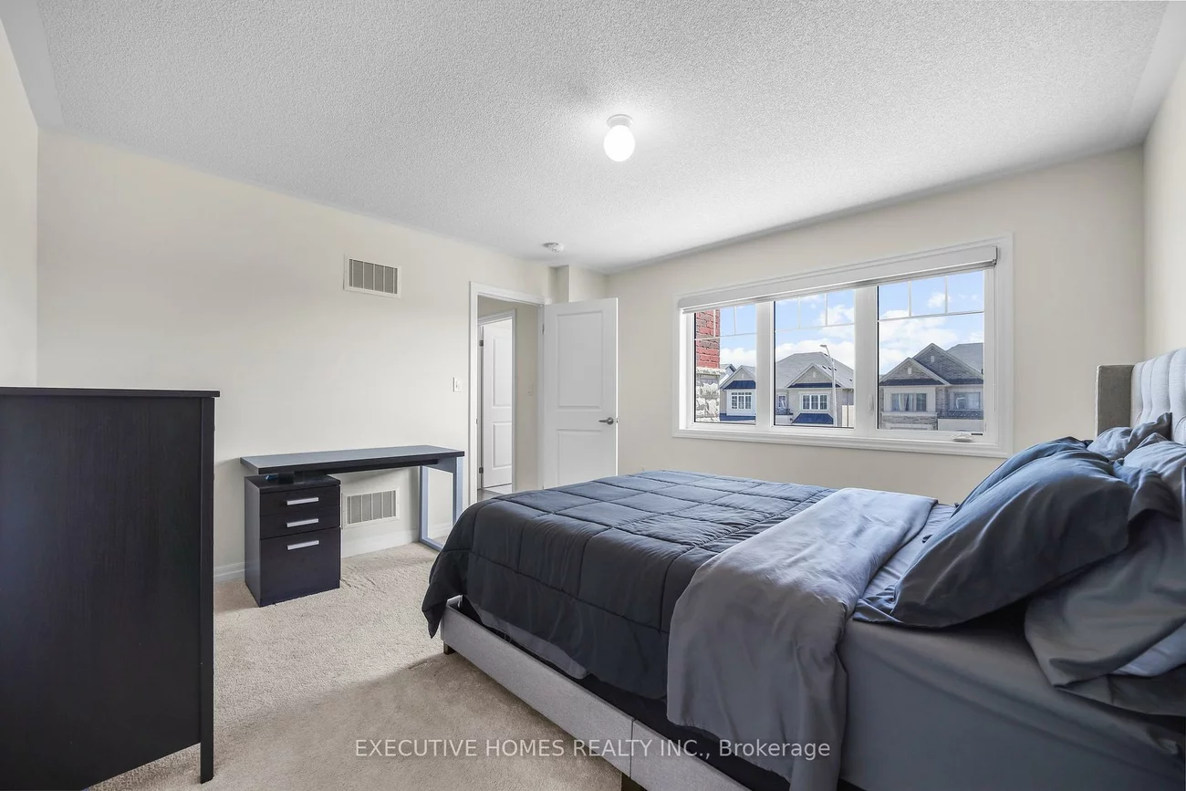 1743, Emberton, Alcona, Innisfil