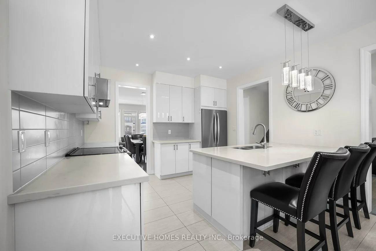 1743, Emberton, Alcona, Innisfil