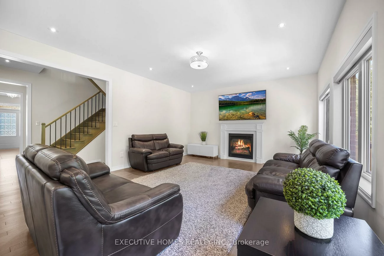 1743, Emberton, Alcona, Innisfil