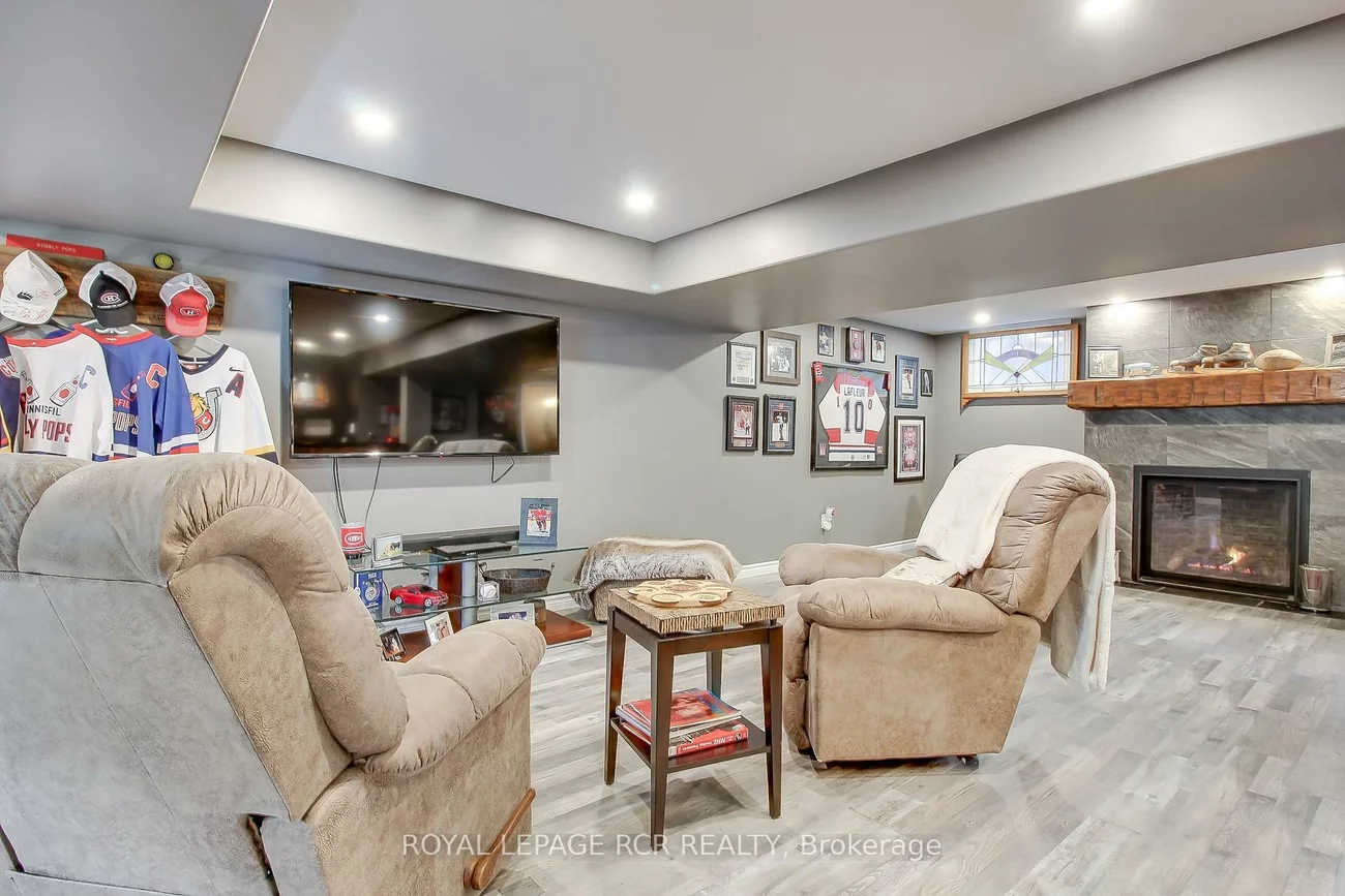 1047, Nantyr, Alcona, Innisfil