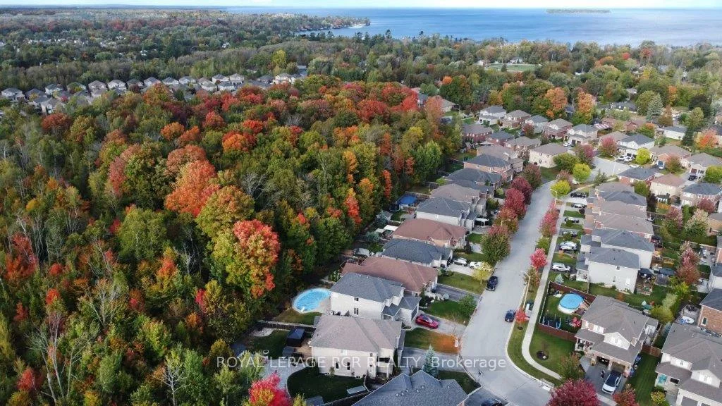 1047, Nantyr, Alcona, Innisfil