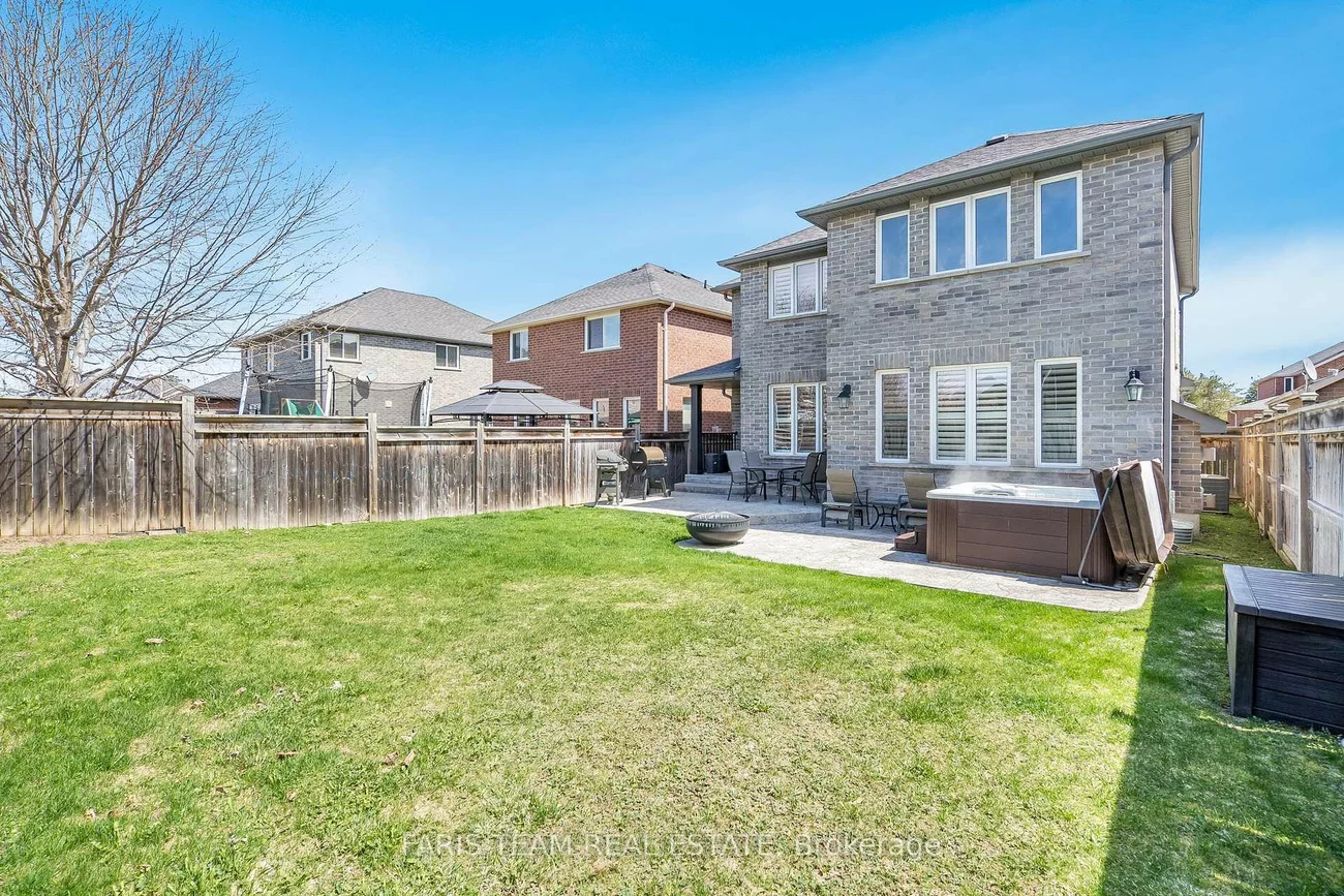 907, Booth, Alcona, Innisfil