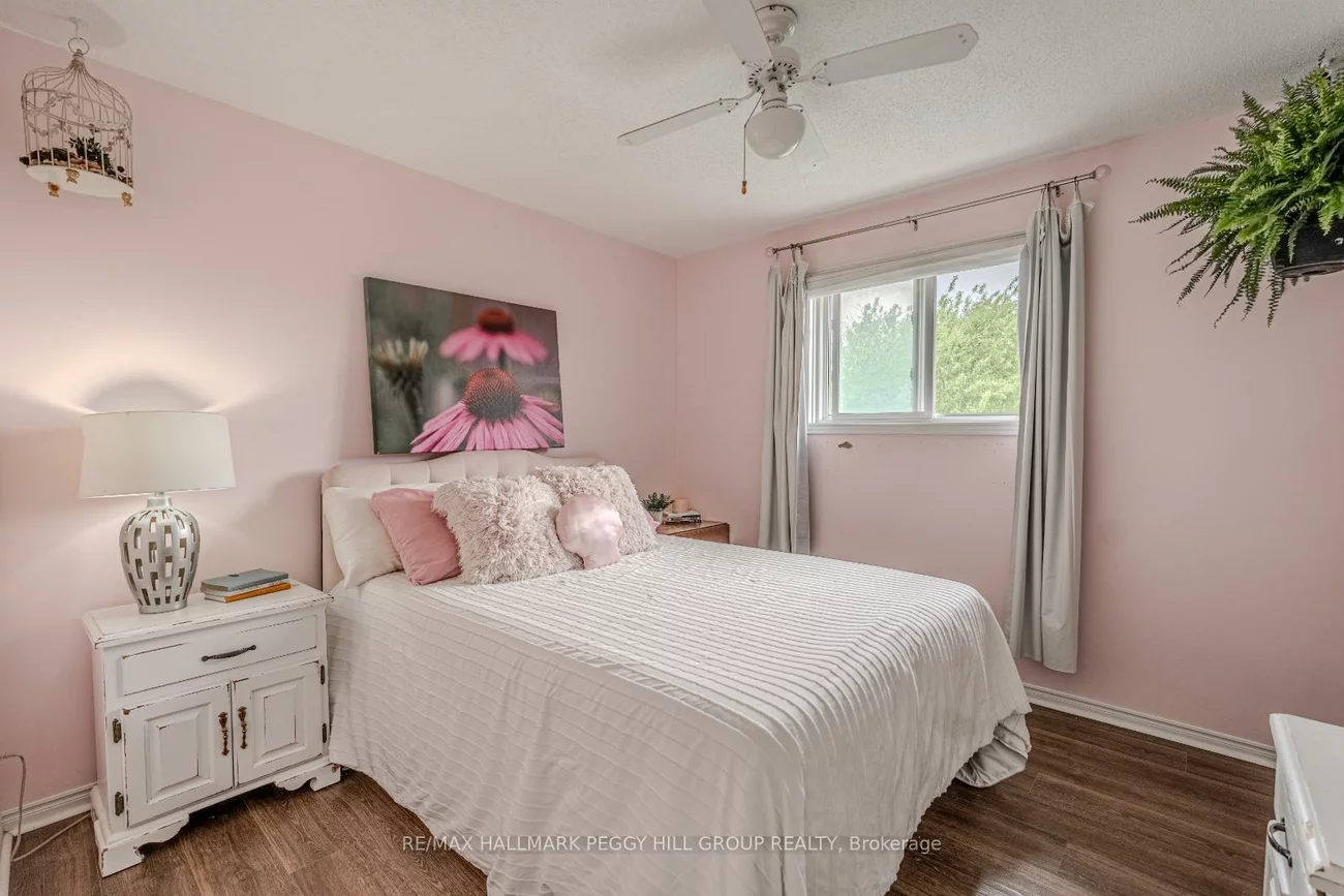 2076, Chantler, Stroud, Innisfil