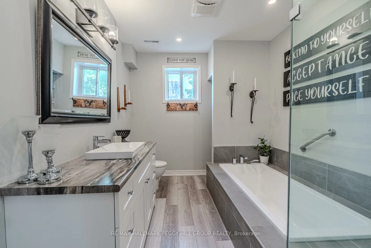 2076, Chantler, Stroud, Innisfil