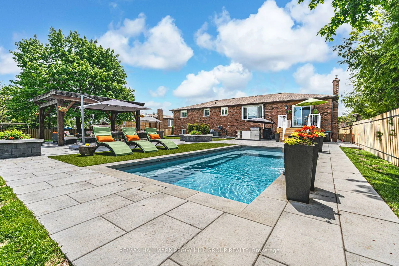 2076, Chantler, Stroud, Innisfil