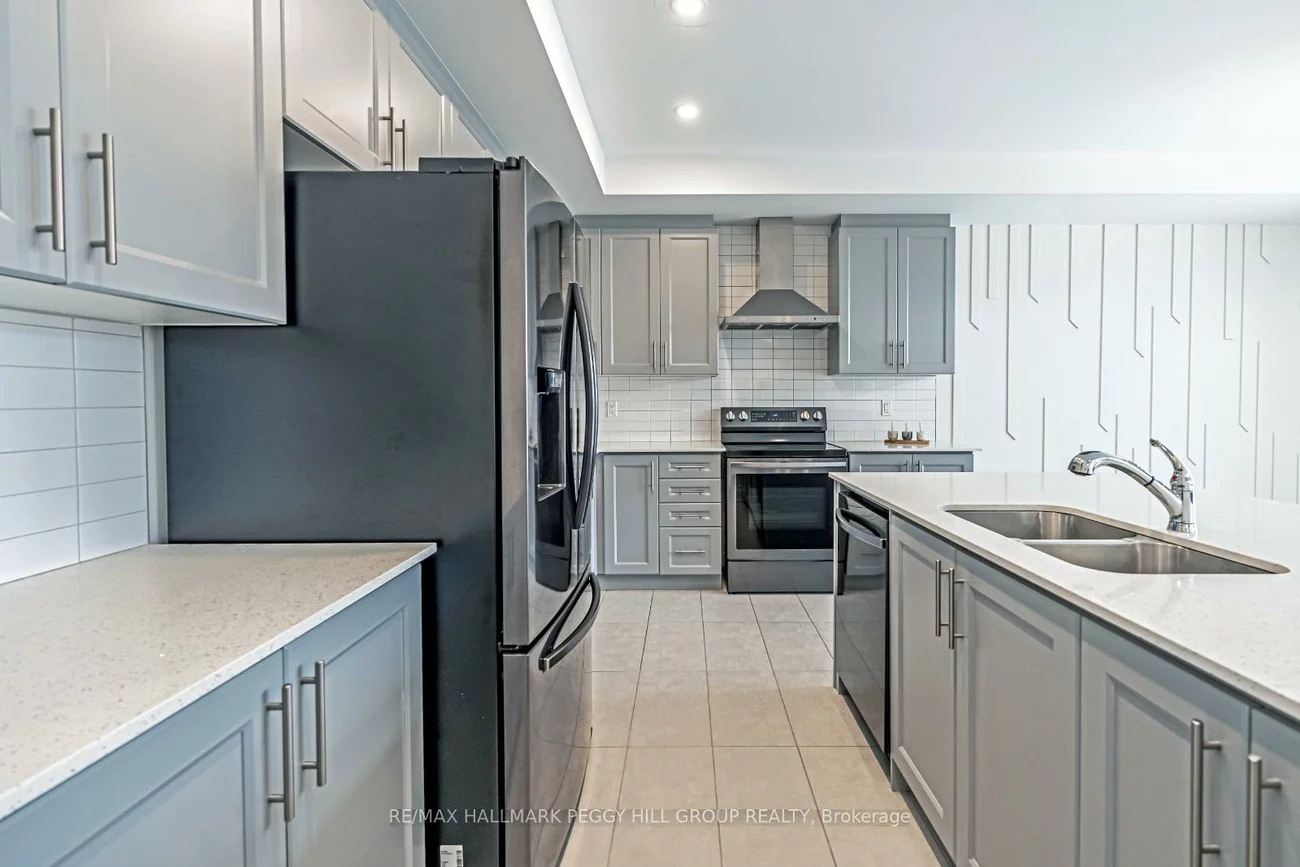 1408, Blackmore, Alcona, Innisfil