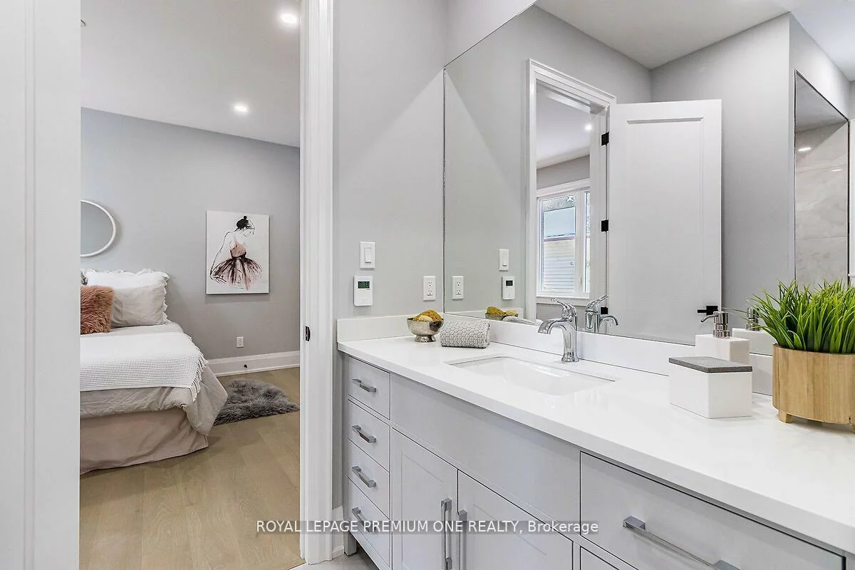 225, Sunnybrae, Stroud, Innisfil