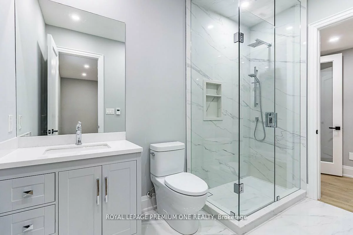 225, Sunnybrae, Stroud, Innisfil