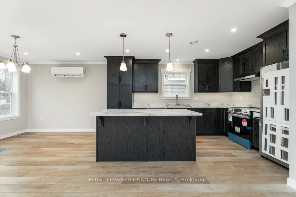 18, Briar Wood, Cookstown, Innisfil