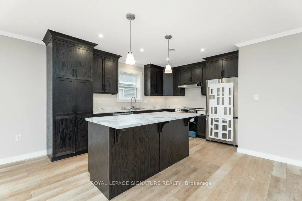 18, Briar Wood, Cookstown, Innisfil