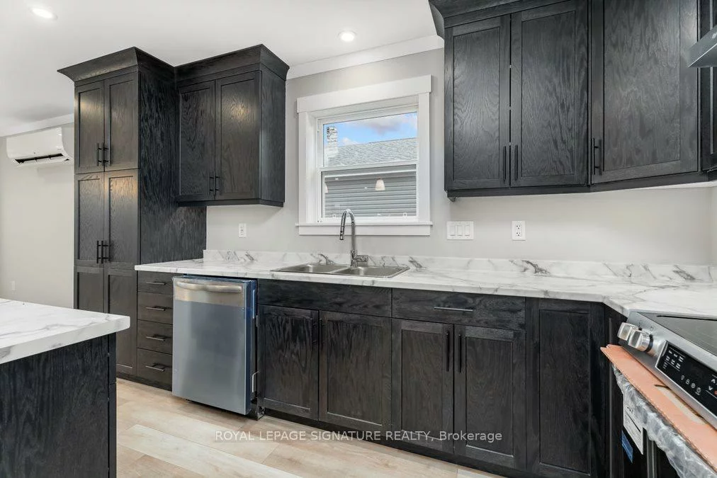 18, Briar Wood, Cookstown, Innisfil