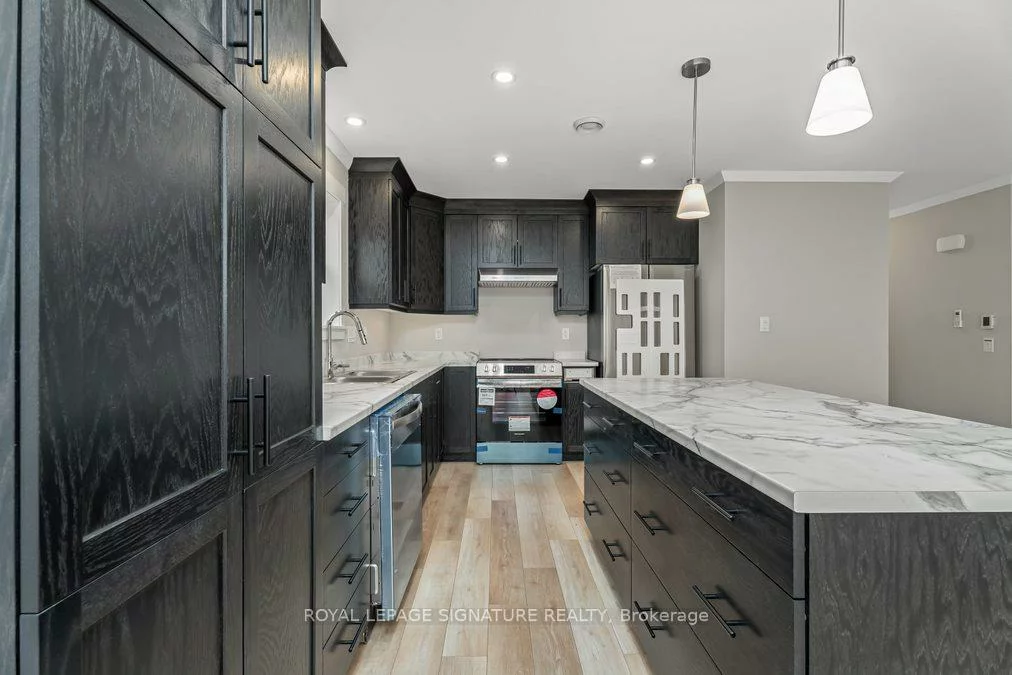 18, Briar Wood, Cookstown, Innisfil